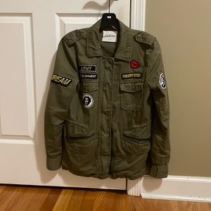 Lightweight canvas shirt with patches